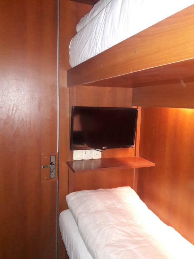 Onkel Inn Airport Sleepbox ลาปาซ ภายนอก รูปภาพ